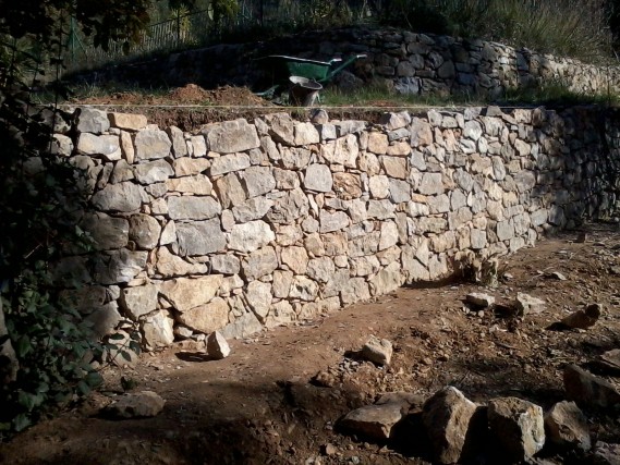 Réparation de plusieurs restanques à Le Revest les Eaux dans le Var