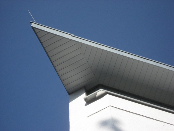 Revêtement de façade HS 125, de sous face de toiture et de rive en profilé en matières PVC.