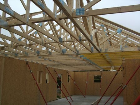 Aide à la construction d'une maison en bois