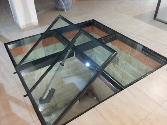 Trappe de cave vitrée et motorisée - L'isle Jourdain