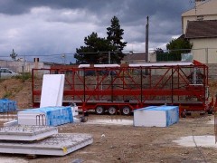 Isolation de 1400m² de plancher sur vide ...