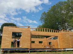 Maison en briques bois