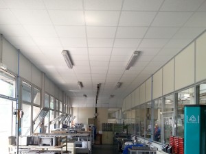 Cloison modulaire industrielle