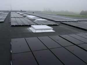 Centrale photovoltaïque intégrée sur toiture ...