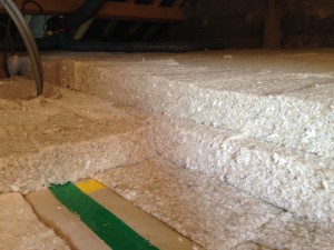 Pose de Biofib'Trio en rouleaux pour combles ...
