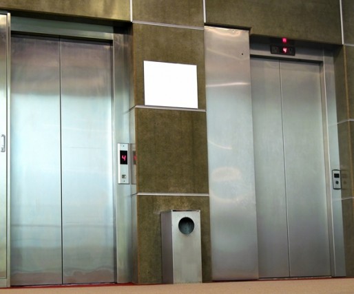 Chauffage par plinthes dans des ascenseurs 