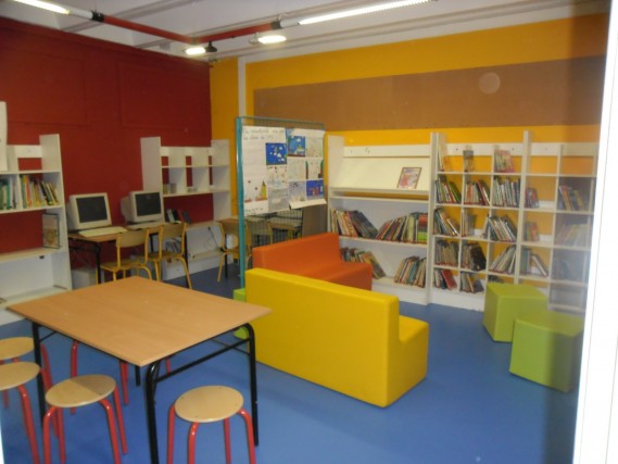 Bibliothèque scolaire