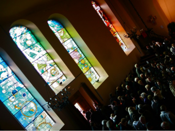 Création de vitraux pour l'église protestante à Schweighouse