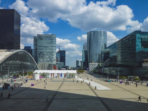 MANEXI accompagne Paris La Défense dans la construction de sa stratégie énergie-carbone